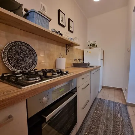 Dolores With Private Outdoor Area Apartment *