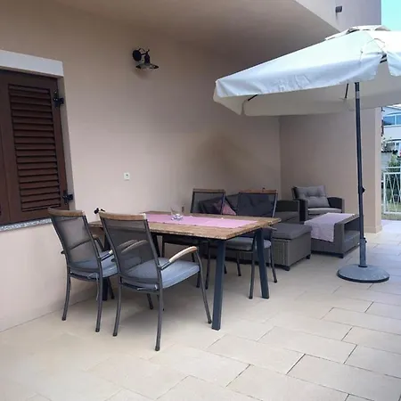 Dolores With Private Outdoor Area